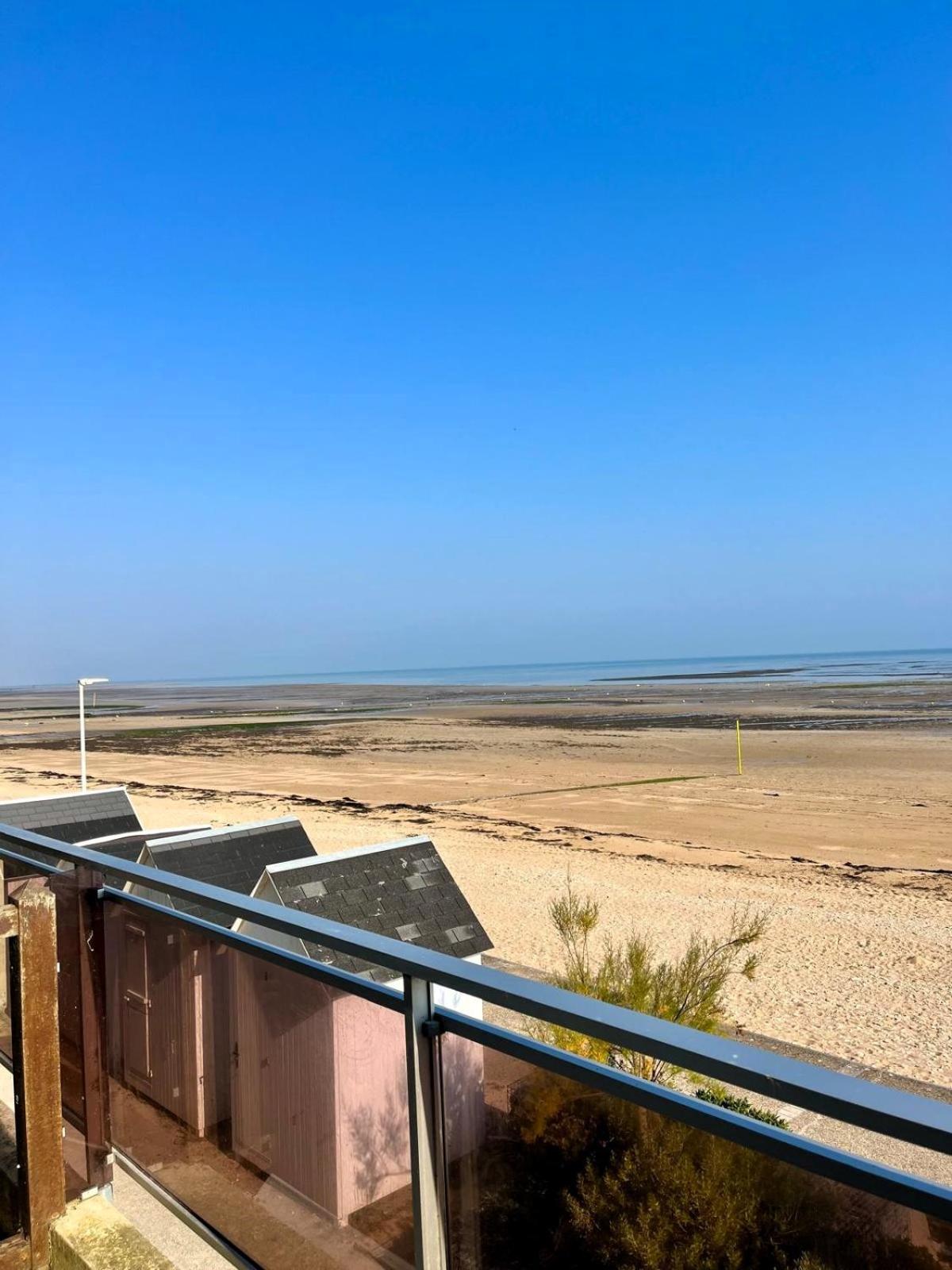 Mettons Les Voiles - Appt Vue Mer Avec Loggia Bernières-sur-Mer Exteriér fotografie