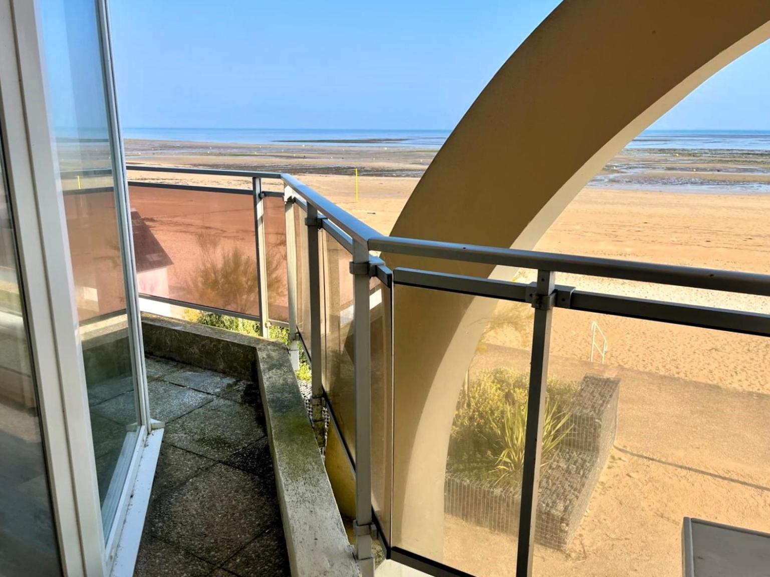 Mettons Les Voiles - Appt Vue Mer Avec Loggia Bernières-sur-Mer Exteriér fotografie